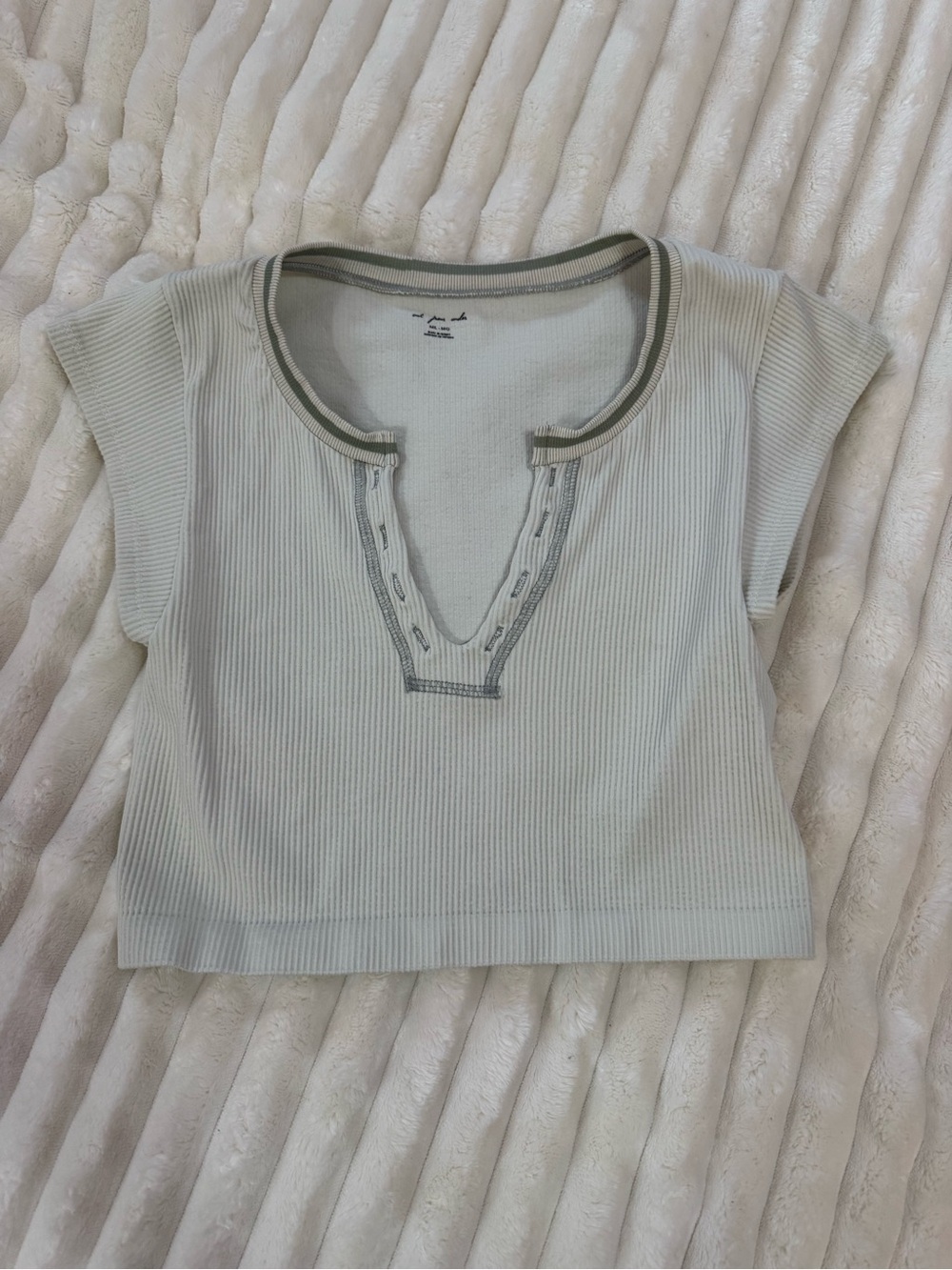 NWOT Urban Outfitters Ribbed Crop Top